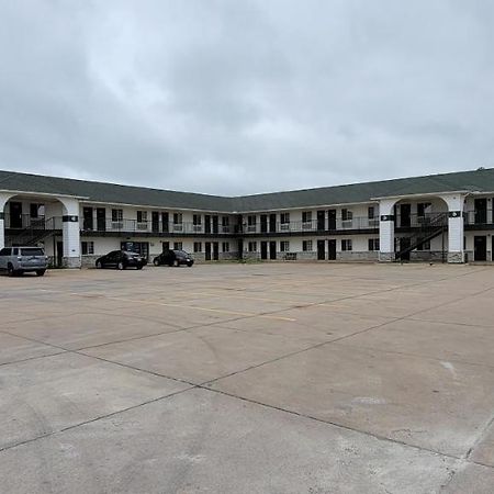 Rodeway Inn Goddard Exteriér fotografie